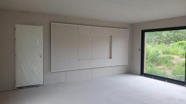 Le spécialiste en pose de cloisons et en travaux d’aménagement intérieur. 